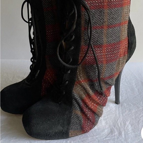 L.A.M.B. Stilleto plaid booties - Picture 4 of 9